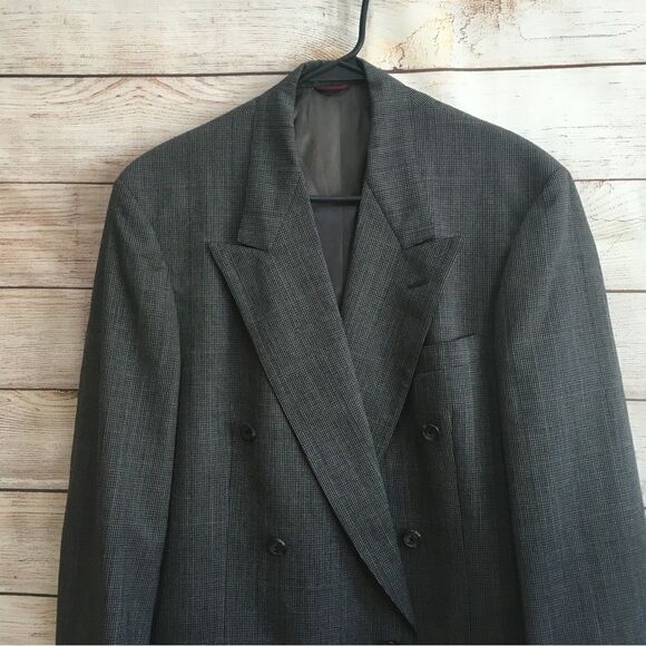 VINTAGE HART, SHAFFNER & MARX 100% WOOL DOUBLE BREASTED SUIT IN GRAY - Picture 3 of 13